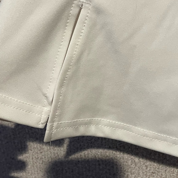 White Athletic Skort with Pleated‎ Design - Picture 3 of 6